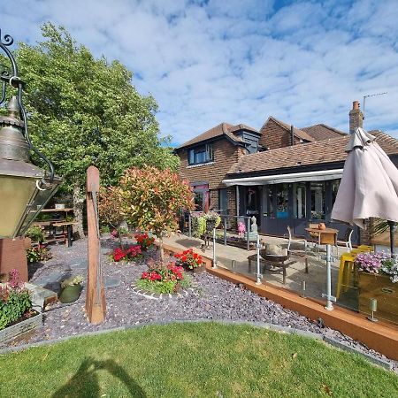 Varr House @ Meadow View Woodmancote Exteriör bild